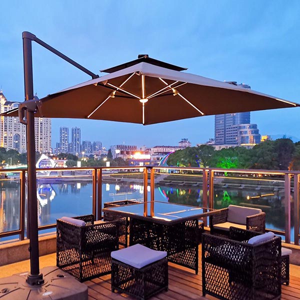 Square Cantilever Umbrella
